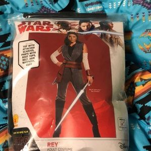 Rey costume